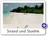 Strand und Stuehle